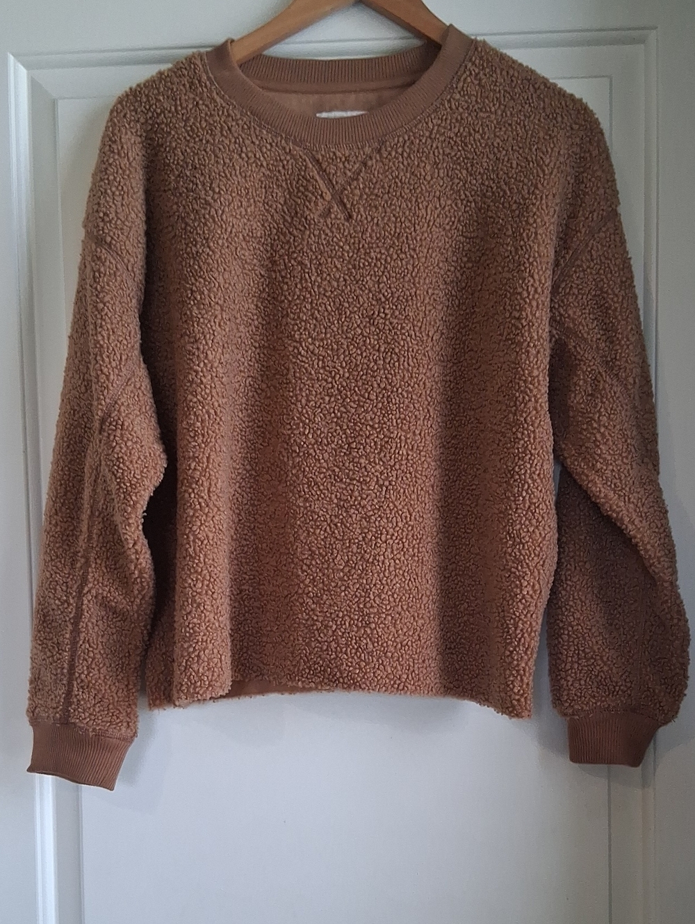 American Eagle Outfitters Teddy Crewneck Sweater in Camel Brown